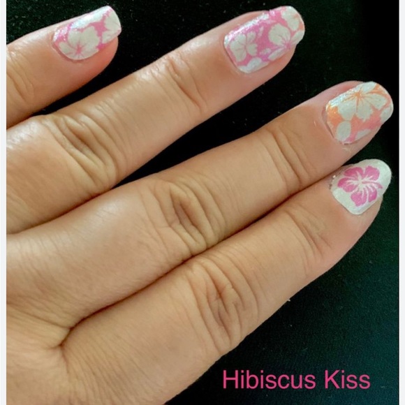 *Retired* Color Street: Hibiscus Kiss (Pedicure) | Floral Tropical Summer Pink - Picture 11 of 15